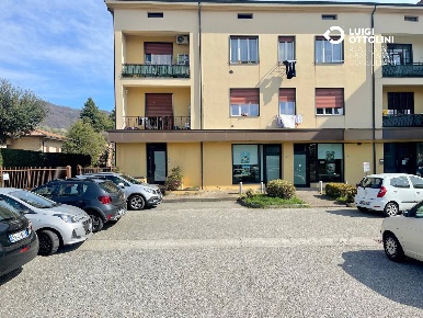Foto Ufficio in via Como, Olgiate Molgora Canova San Zeno di 91 m²