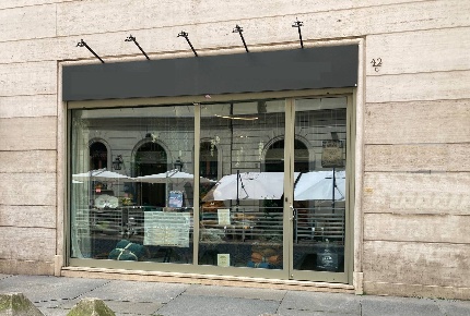 Foto Negozio in VIA MAZZINI, Torino Via della Rocca di 130 m² con 2 locali