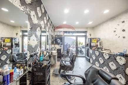 Foto Negozio in Via Ammiraglio Caracciolo, Catania Rapisardi di 27 m²