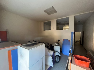 Foto Attività commerciale in via della repubblica, Santa Maria a Monte