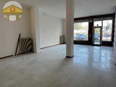 Foto Negozio a Spresiano di 77 m² con 1 locali in vendita
