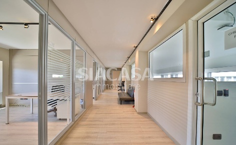 Foto Ufficio in Vimercate, Burago di Molgora Semicentro di 165 m²