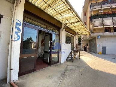 Foto Magazzino a Trezzo sull'Adda di 65 m² in affitto