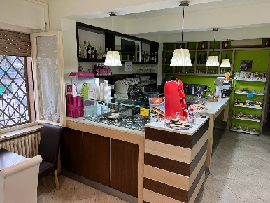 Foto Bar a Fumane Centro di 60 m² con 1 locali in vendita