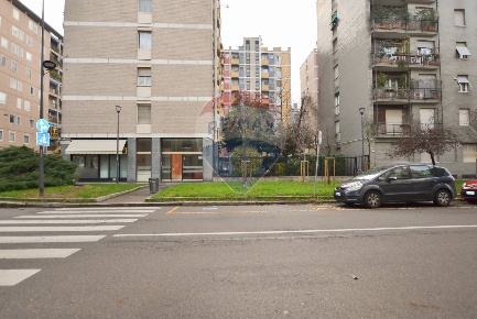 Foto Magazzino in via Griziotti, Milano Pagano di 26 m² in vendita