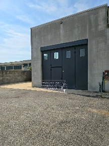 Foto Laboratorio in via dei Carpentieri, Camaiore Capezzano Pianore