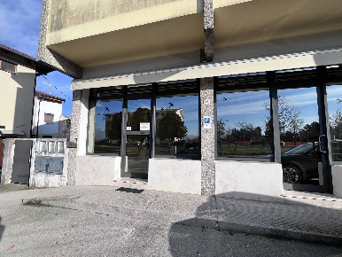 Foto Ufficio in via Valle, Pordenone Vallenoncello di 91 m² con 3 locali