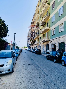 Foto Locale commerciale in Via Anita Garibaldi, Bari Libertà di 61 m²