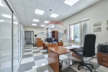 Foto Ufficio in Via Caselli, Penne Centro di 82 m² in vendita