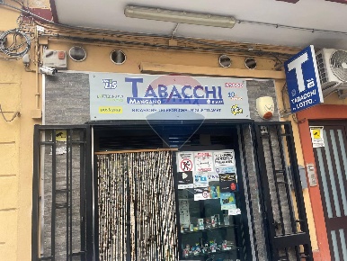 Foto Attività commerciale in Via Ruggerone Da Palermo, Palermo Noce