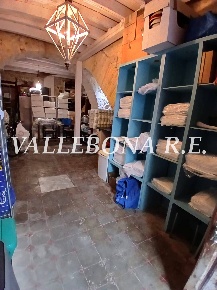 Foto Locale commerciale in Via Giacomo Pastorino, Carloforte di 30 m²