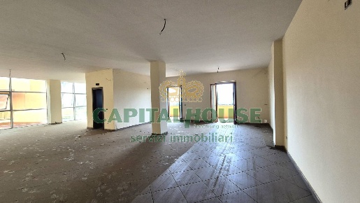 Foto Ufficio a Portico di Caserta Centro di 135 m² con 1 locali in vendita