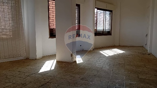 Foto Locale commerciale a Catania Picanello di 79 m² con 1 locali