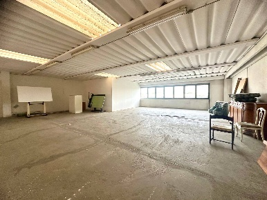 Foto Ufficio in via norvegia, Cascina Semicentro di 130 m² con 1 locali