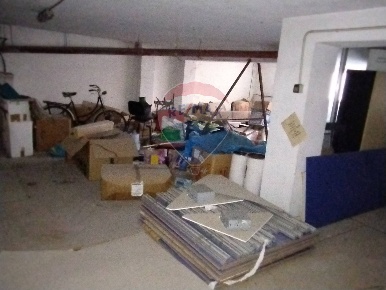 Foto Attività commerciale in viale Scala Greca, Siracusa di 263 m²