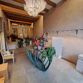 Foto Attività commerciale a Forlì di 50 m² con 2 locali in affitto