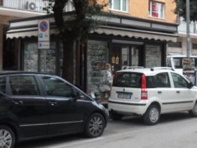 Foto Attività commerciale a San Benedetto del Tronto De Gasperi, Conad