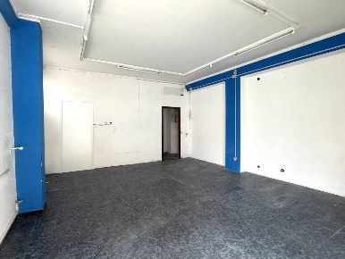 Foto Attività commerciale in VIA BENEDETTO CROCE, Fabriano Centro di 40 m²