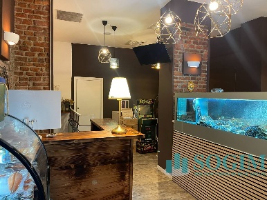Foto Attività commerciale in viale isonzo, Milano di 350 m² con 3 locali
