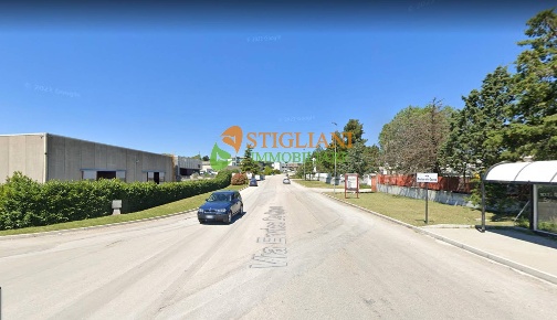 Foto Ufficio in Zona industriale, Campobasso Pesco Farese di 300 m²