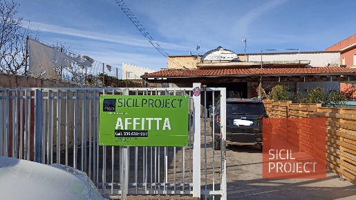 Foto Negozio in c.da San Gaetano, Alcamo di 180 m² con 1 locali in affitto