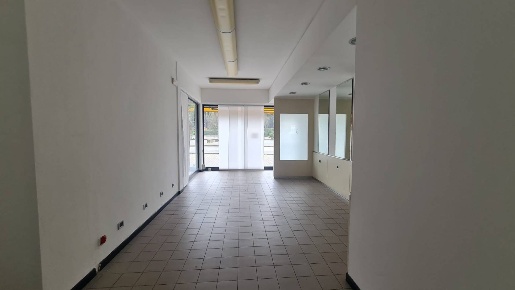 Foto Locale commerciale in Via Dancalia, Eraclea Eraclea Mare di 50 m²