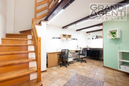 Foto Ufficio in vicoletto scala, Verona Centro Storico di 30 m² in affitto