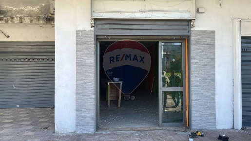 Foto Attività commerciale in Via Salvatore di Giacomo, Melito di Napoli
