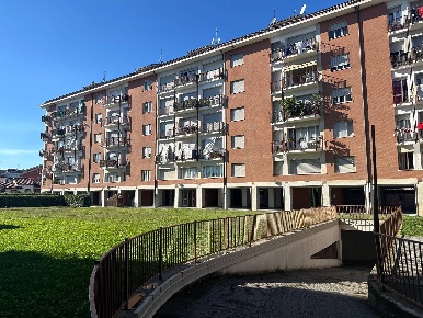 Foto Magazzino in strada Torino, Rivalta di Torino Pasta di 1172 m²