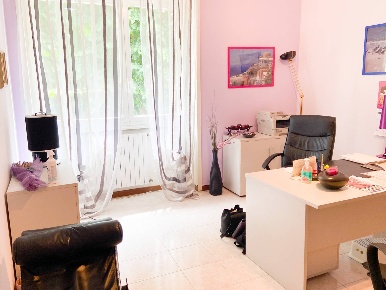 Foto Ufficio in VIA SALVATORE PRINCIPATO, Vimercate Semicentro di 49 m²