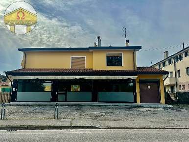Foto Negozio a Ponzano Veneto di 90 m² con 1 locali in affitto