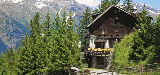 Foto Hotel in Case Sparse, Sauze d'Oulx di 500 m² con 15 locali in vendita
