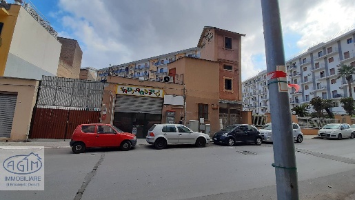 Foto Locale commerciale in Via  SanLorenzo, Palermo San Lorenzo di 108 m²