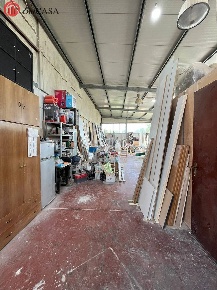 Foto Locale commerciale in Via Armungia, Fiumicino di 125 m² con 1 locali