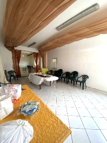 Foto Attività commerciale in via piave, Campi Bisenzio Centro di 375 m²