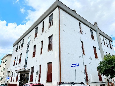 Foto Ufficio in VIA DE GASPERI, Fabriano Centro di 123 m² con 4 locali