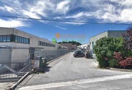 Foto Locale commerciale in Zona industriale di Campobasso, Ripalimosani