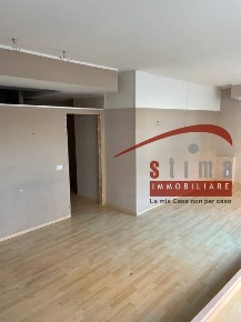 Foto Locale commerciale in via tevere, Siracusa Gelone - Cadorna di 120 m²