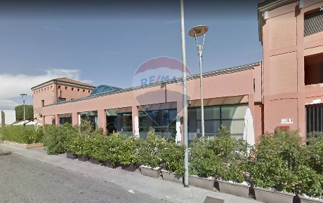 Foto Negozio in via rovetta, Verolanuova Centro di 540 m² con 1 locali