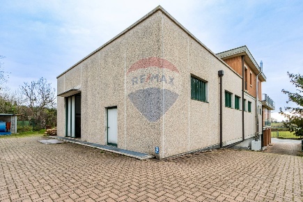 Foto Laboratorio in Via Brianza, Lurago d'Erba Via Brianza di 300 m²