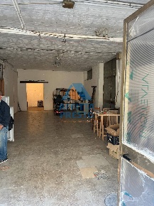 Foto Laboratorio a Castelfiorentino di 400 m² con 2 locali in affitto
