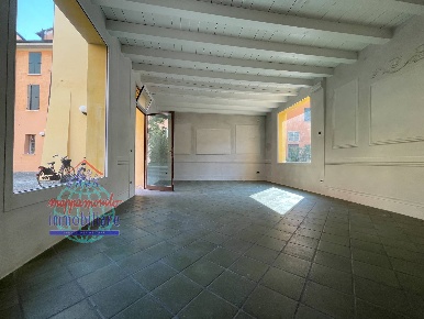Foto Ufficio in Via Borgo del Ghetto, Cento Cento Paese di 51 m² in affitto