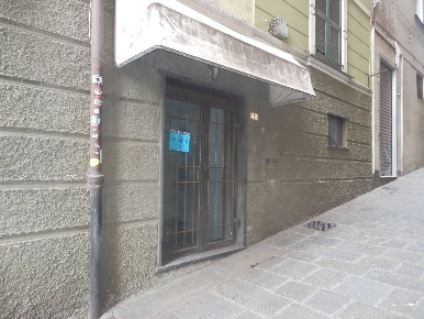 Foto Negozio in bia forni, Savona Centro Storico di 44 m² con 1 locali