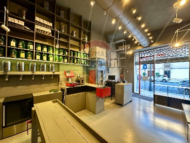 Foto Locale commerciale in Corso Umberto I, Modica Modica Bassa di 40 m²