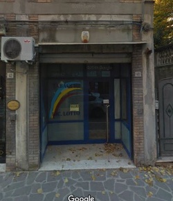 Foto Locale commerciale in viale crucioli, Teramo Centro di 65 m²