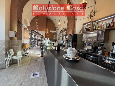 Foto Attività commerciale in Corso San Sabino, Canosa di Puglia Centro