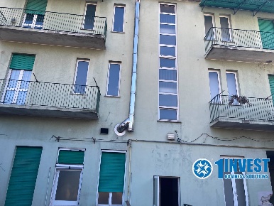 Foto Ufficio a Milano di 800 m² con 20 locali in vendita