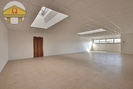 Foto Negozio a Mogliano Veneto di 130 m² con 1 locali in vendita