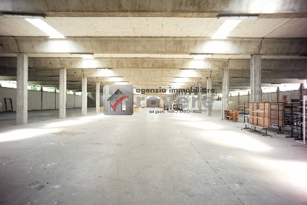 Foto Locale commerciale a Treviso San Pelaio di 5000 m² in vendita