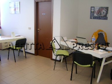 Foto Ufficio a Livorno di 40 m² con 1 locali in affitto